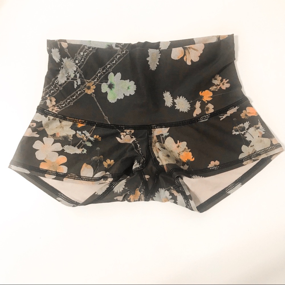 Teeki Hot Shorts